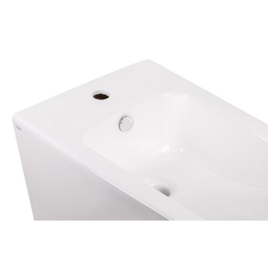 Биде напольное Qtap Tern 560х360х400 White QT1744003CW Биде напольное Qtap Tern 560х360х400 White QT1744003CW